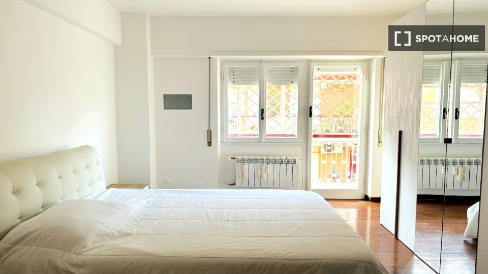 Double room Rome, 3 beds — photo 1