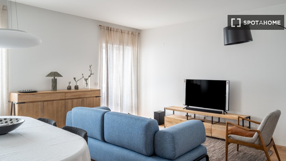 Apartment Lisbon, 2 beds — photo 32