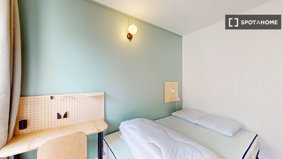 Double room Paris, 14 beds — photo 12