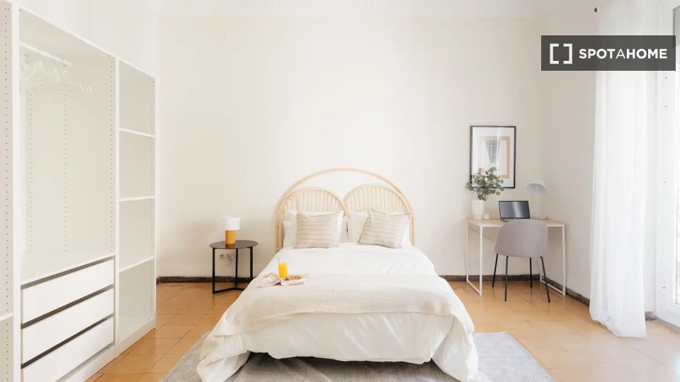 Double room Valencia, 8 beds — photo 8