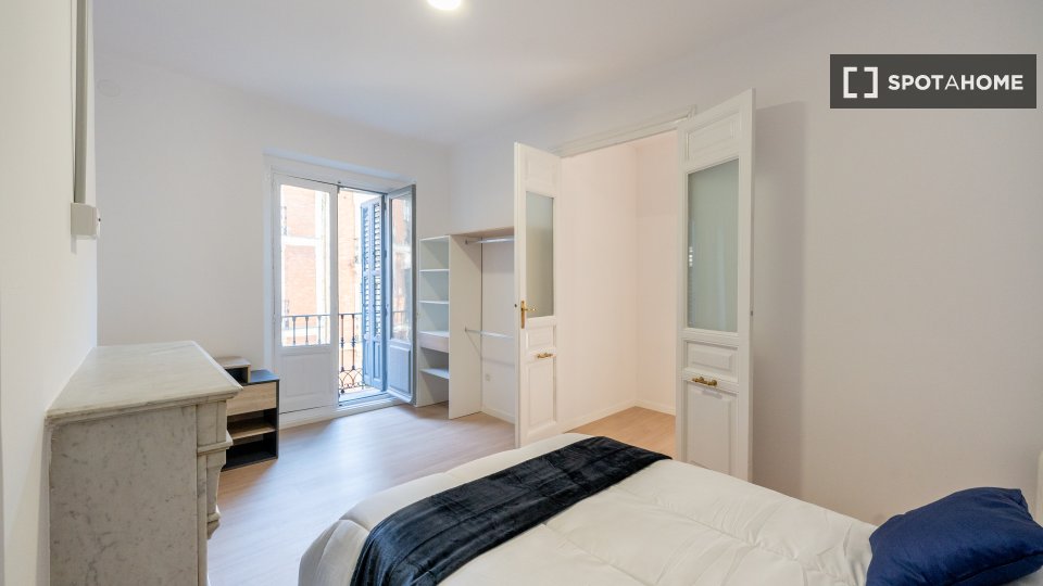 Double room Madrid, 10 beds — photo 16