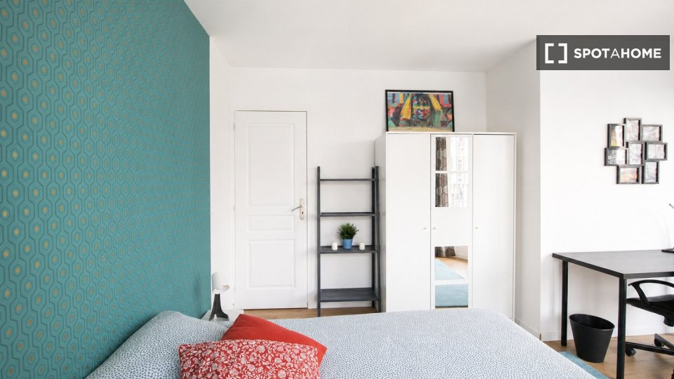 Chambre double Paris, 4 chambres — photo 29