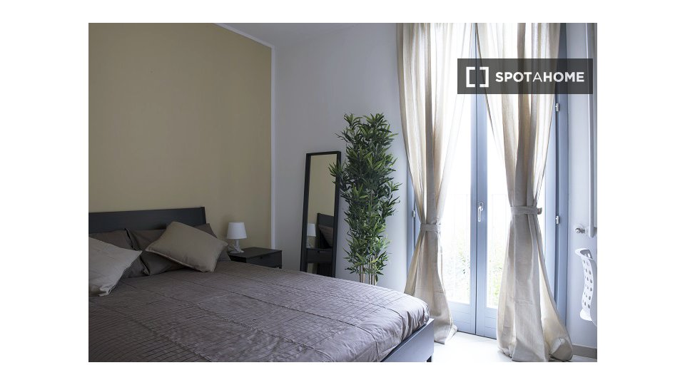 Double room Milan, 7 beds, 130m² — photo 2