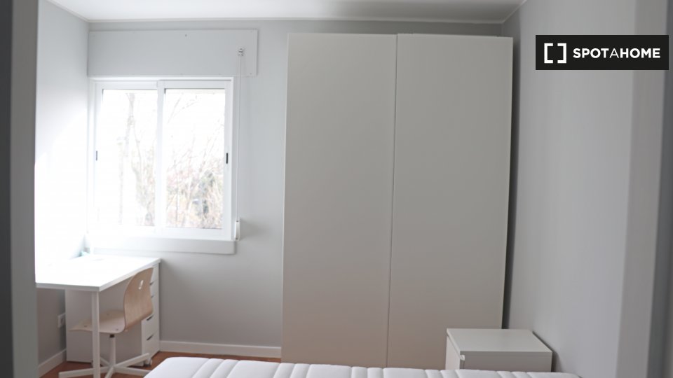 Double room Lisbon, 5 beds — photo 3
