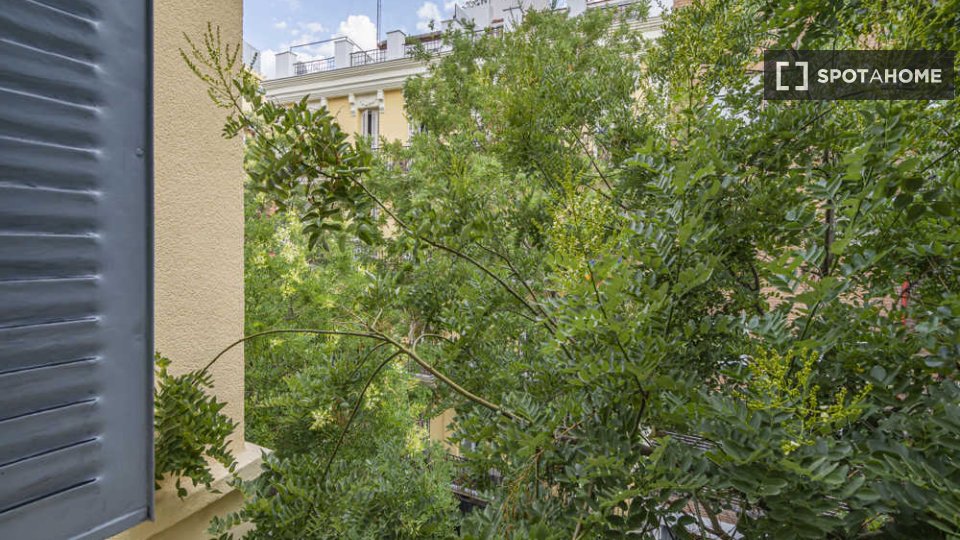 Double room Madrid, 4 beds — photo 100