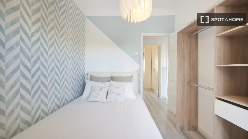 Double room Lisbon, 4 beds — photo 3