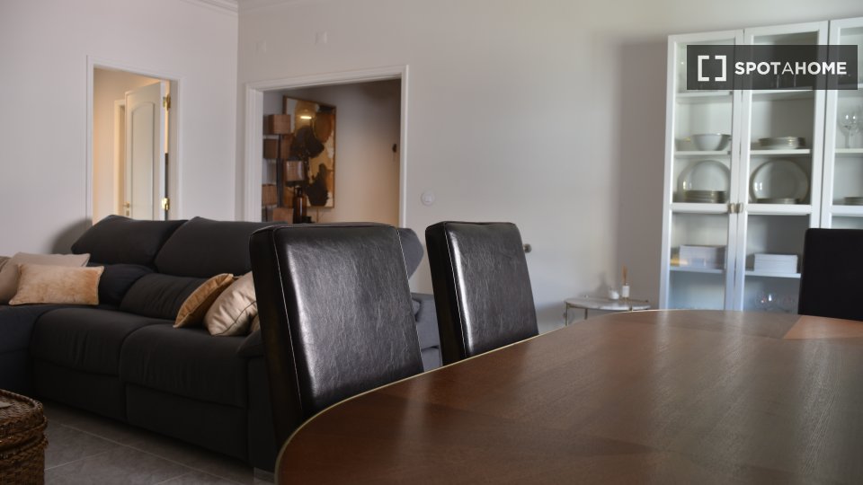 Apartment Lisbon, 2 beds, 100m² — photo 7