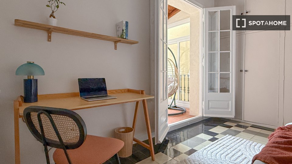 Double room Barcelona, 8 beds, 250m² — photo 34