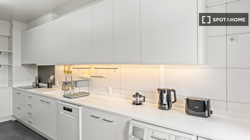 Double room Lisbon, 9 beds — photo 17