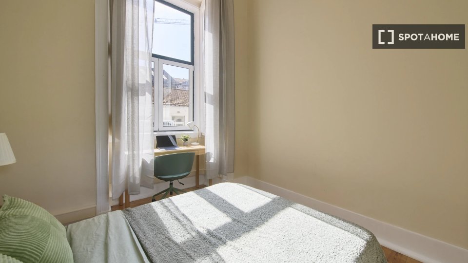Double room Lisbon, 8 beds — photo 4