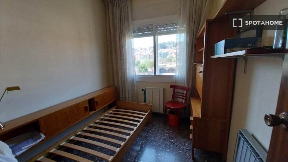 Apartment Barcelona, 4 beds, 85m² — photo 7