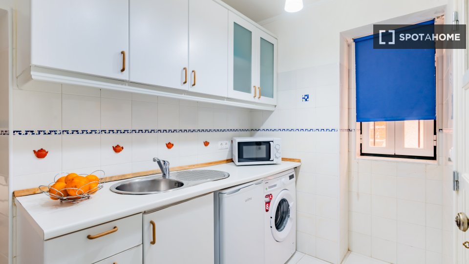 Apartment Lisbon, 1 bed — photo 7