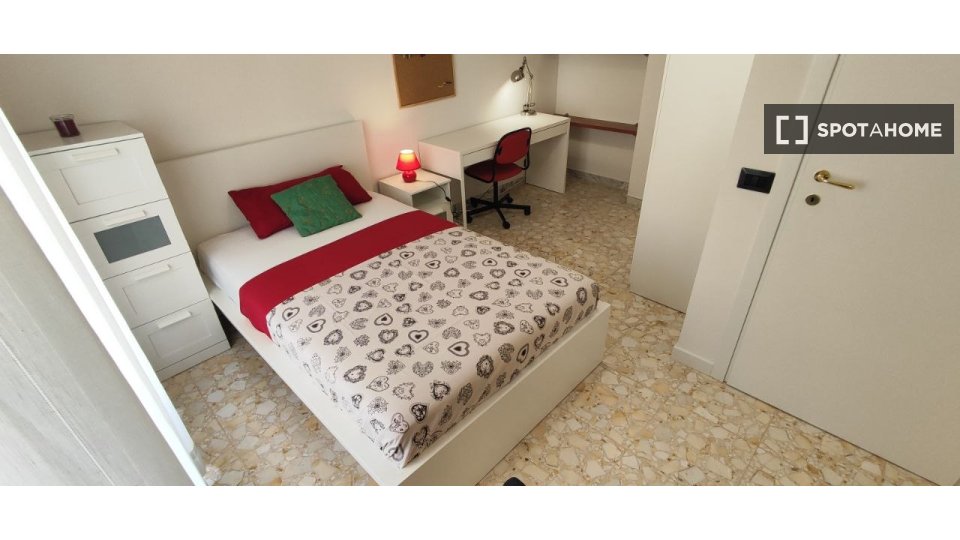 Double room Florence, 4 beds — photo 30