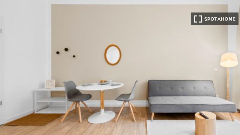 Apartment Berlin, 1 bed, 36m² — photo 1
