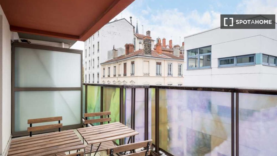 Double room Lyon, 4 beds, 90m² — photo 2