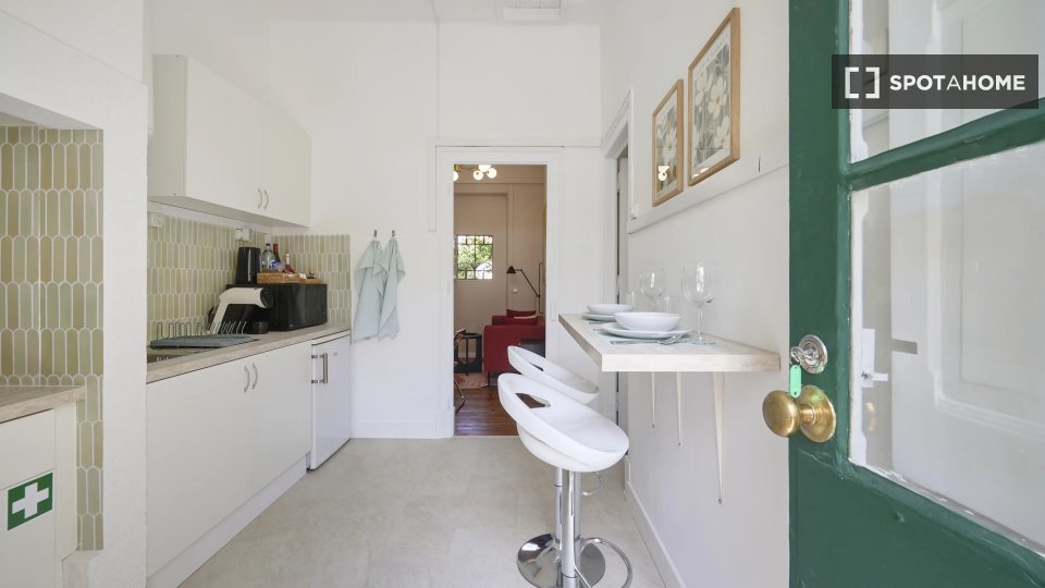 Apartment Lisbon, 1 bed — photo 1