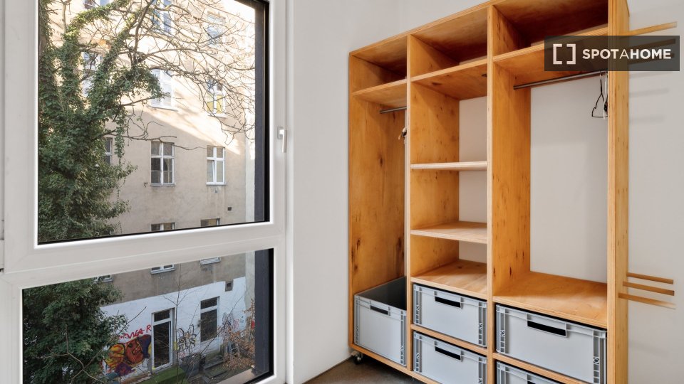 Double room Berlin, 5 beds, 90m² — photo 5