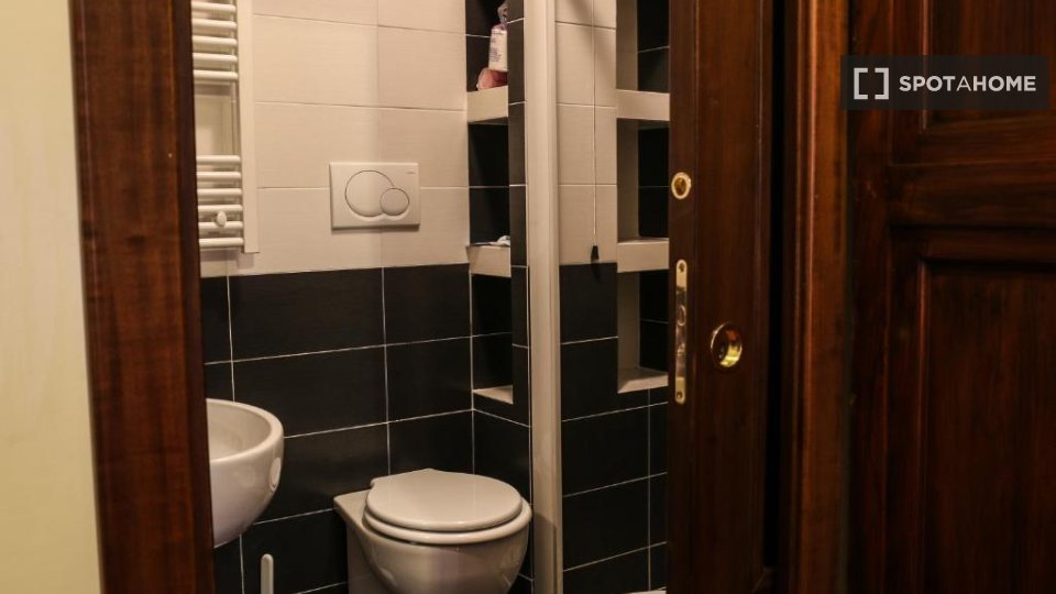 Apartment Rome, 2 beds — photo 17