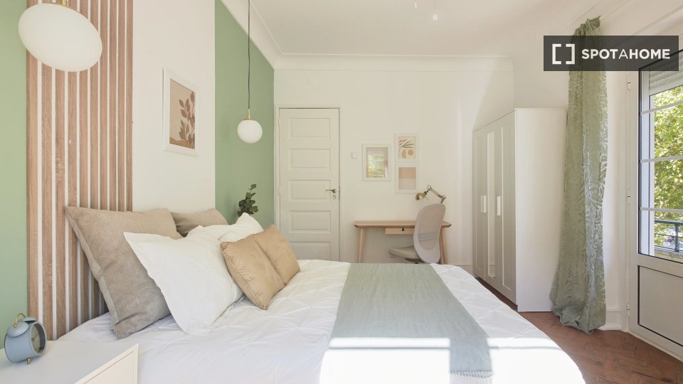 Double room Lisbon, 6 beds — photo 2