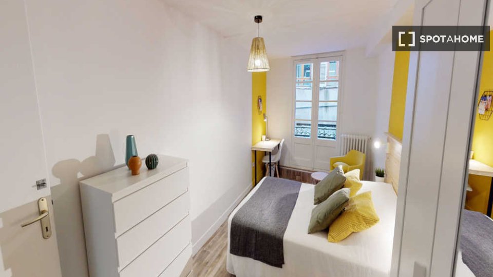 Double room Toulouse, 5 beds, 140m² — photo 12