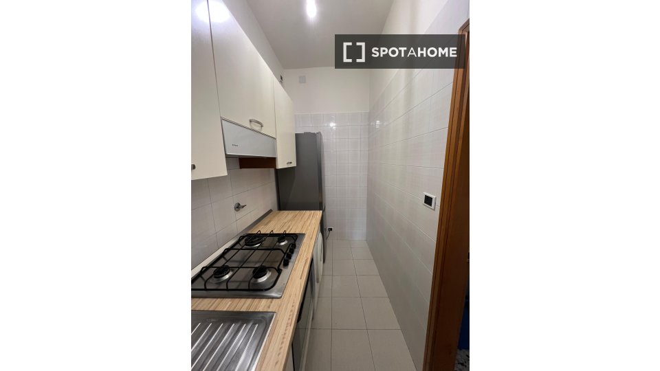 Double room Bologna, 3 beds, 130m² — photo 11