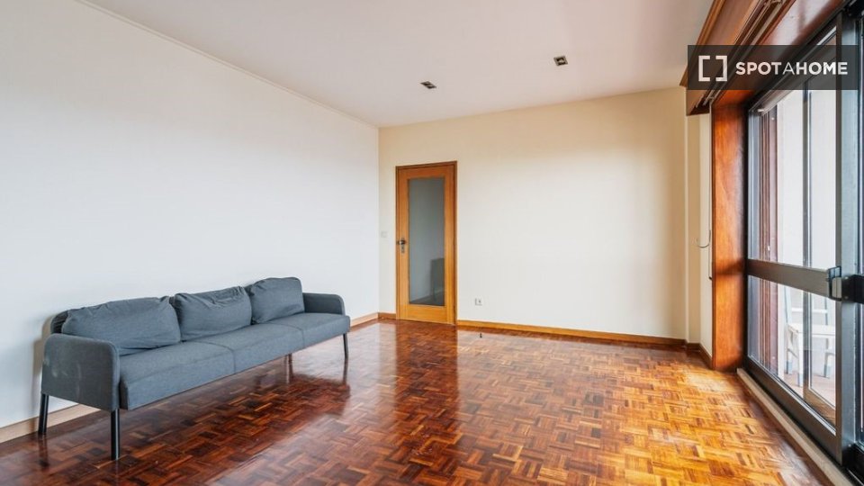 Double room Porto, 5 beds, 180m² — photo 15