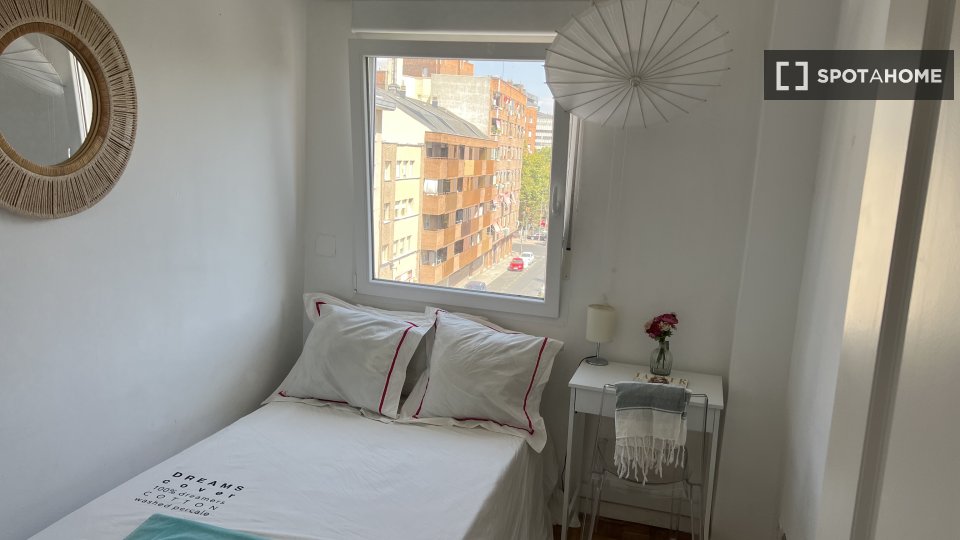 Double room Madrid, 4 beds, 120m² — photo 21