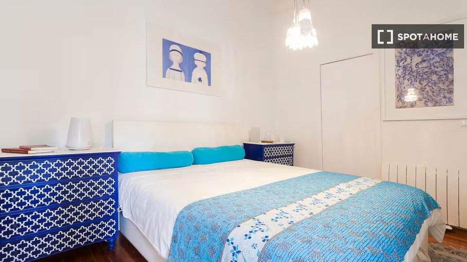 Apartment Lisbon, 2 beds, 100m² — photo 15