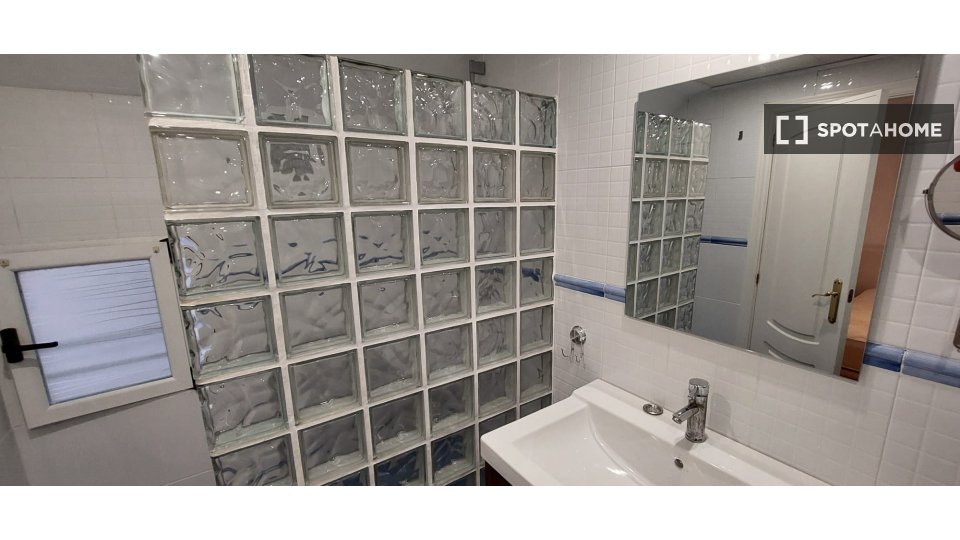 Apartment Valencia, 6 beds, 300m² — photo 14