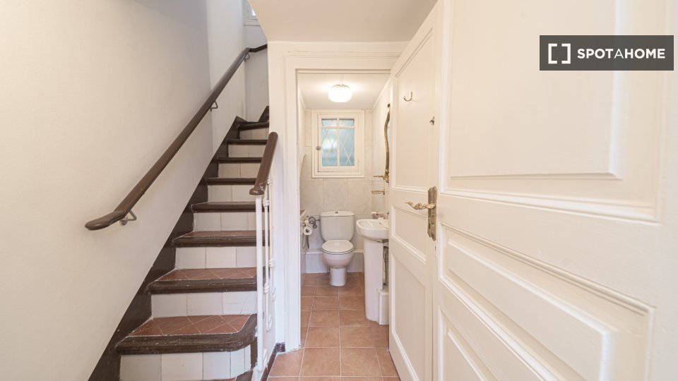 Double room Barcelona, 8 beds, 190m² — photo 5
