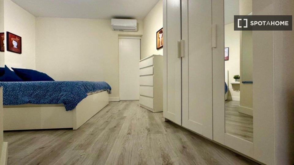 Apartment mono Lisbon, 43m² — photo 1