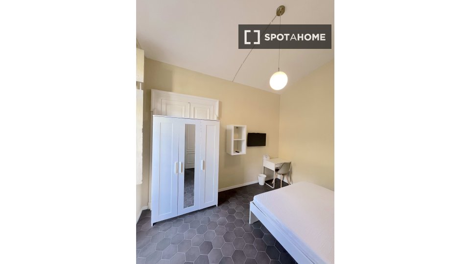 Apartment Turin, 2 beds, 60m² — photo 25
