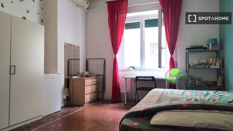 Double room Rome, 6 beds — photo 57