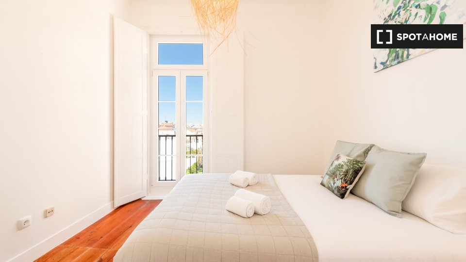 Apartment Lisbon, 1 bed, 70m² — photo 15
