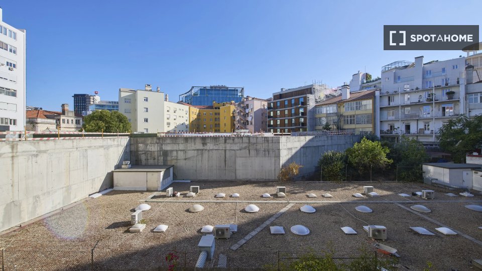 Double room Lisbon, 7 beds — photo 4