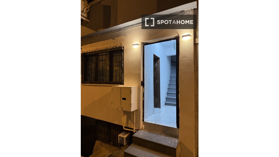 Apartment mono Istanbul, 15m² — photo 1