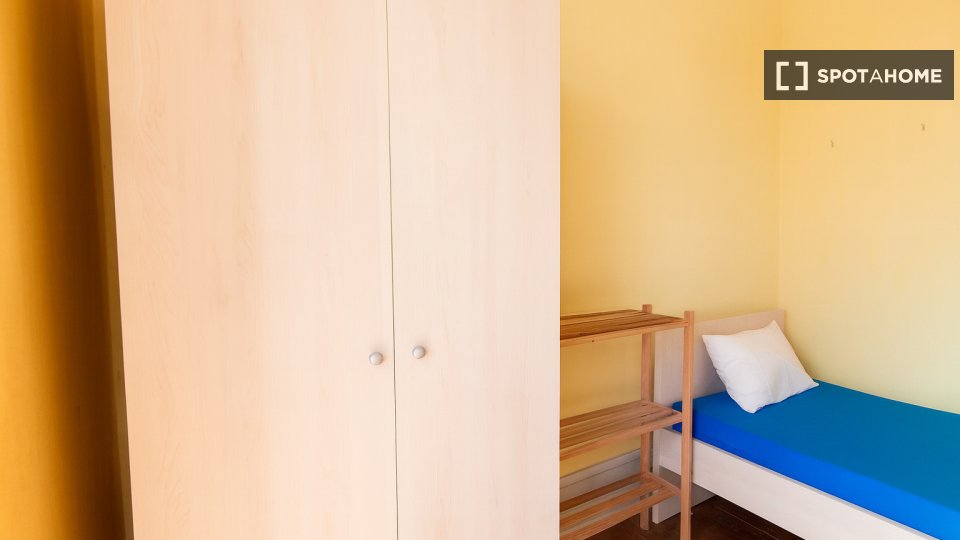 Double room Lisbon, 7 beds — photo 41