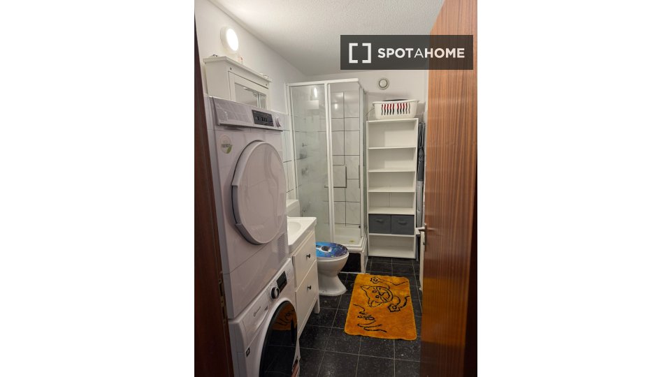 Apartment Stuttgart, 2 beds, 60m² — photo 16