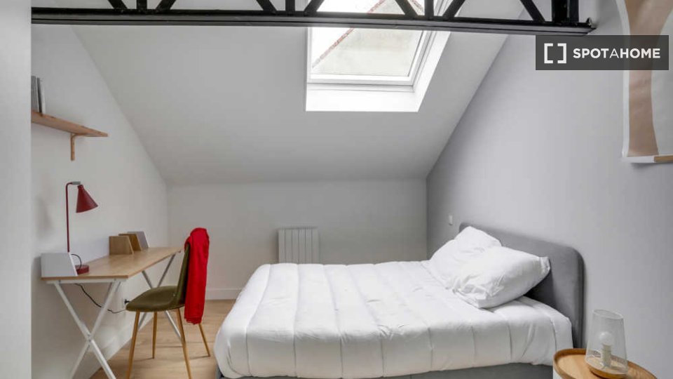 Double room Lille, 3 beds, 50m² — photo 2