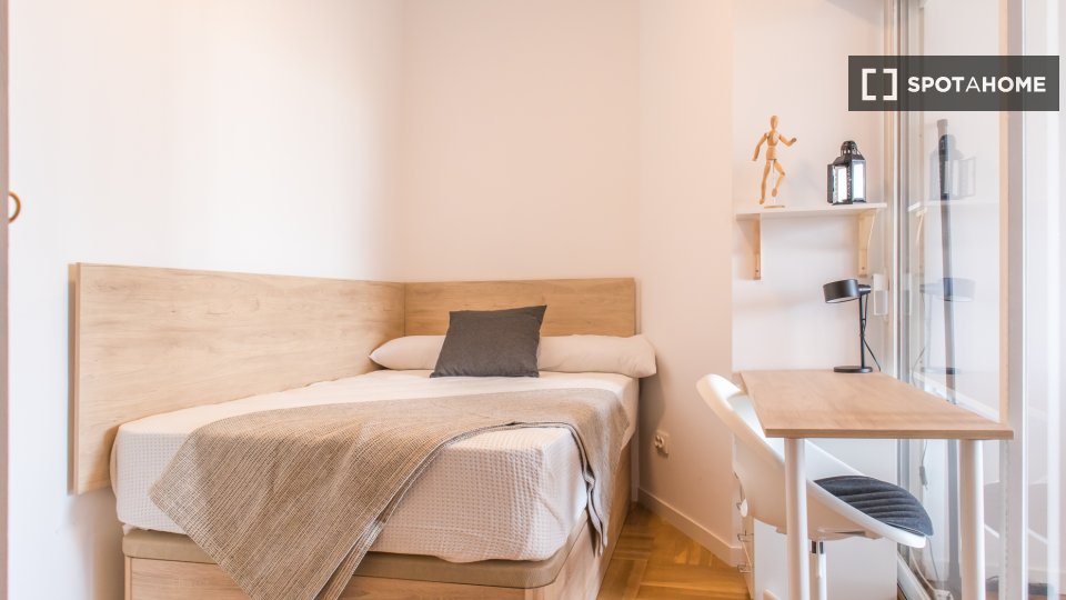 Double room Madrid, 9 beds — photo 4