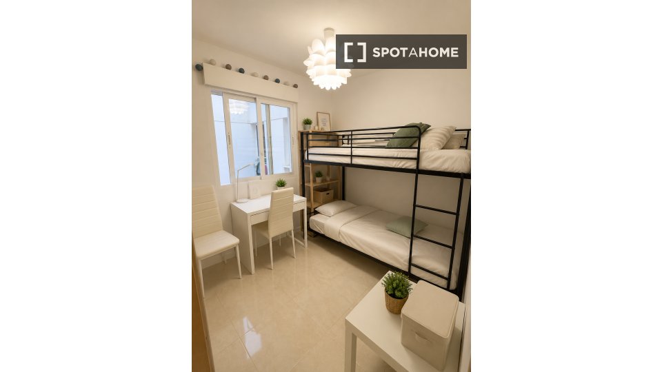 Apartment Alicante, 3 beds, 70m² — photo 9