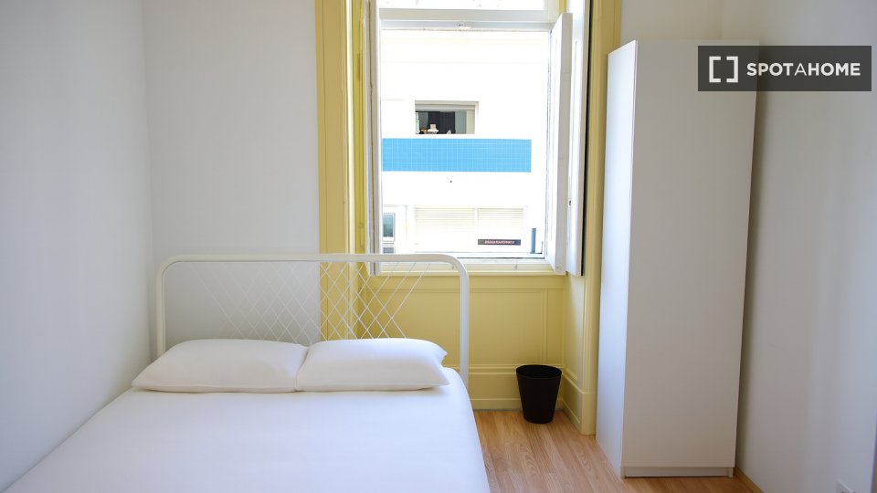 Double room Lisbon, 8 beds — photo 5