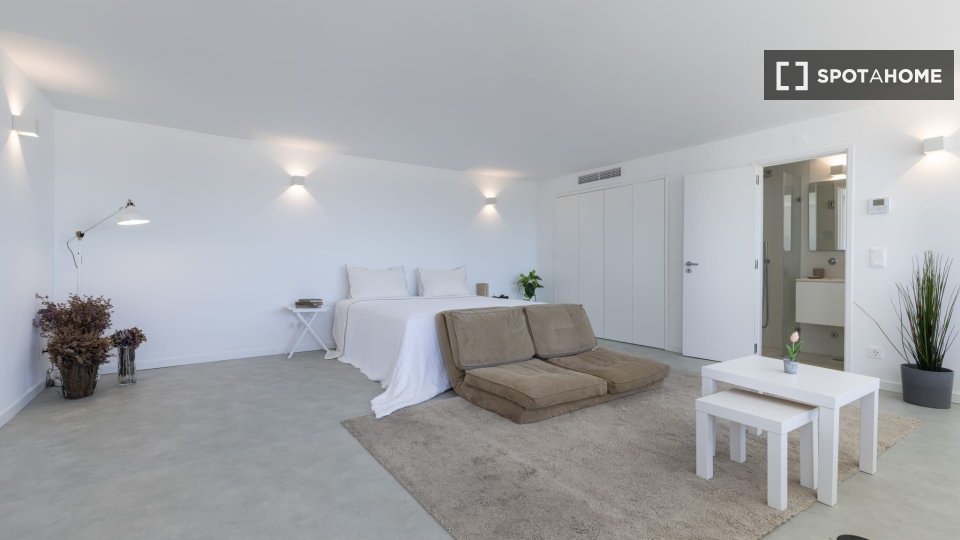 Apartment mono Lisbon — photo 1