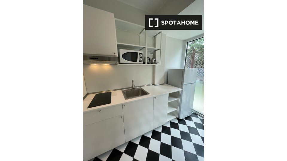 Apartment Milan, 1 bed — photo 2