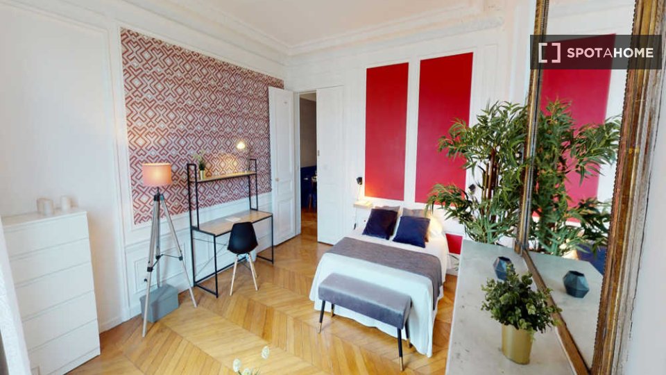 Double room Paris, 10 beds, 180m² — photo 20