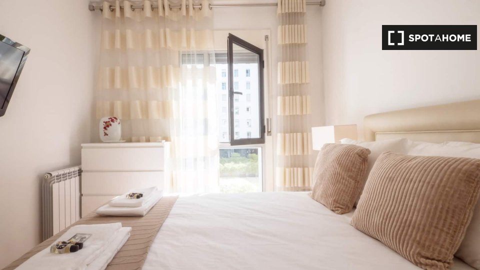 Apartment Lisbon, 2 beds, 100m² — photo 10