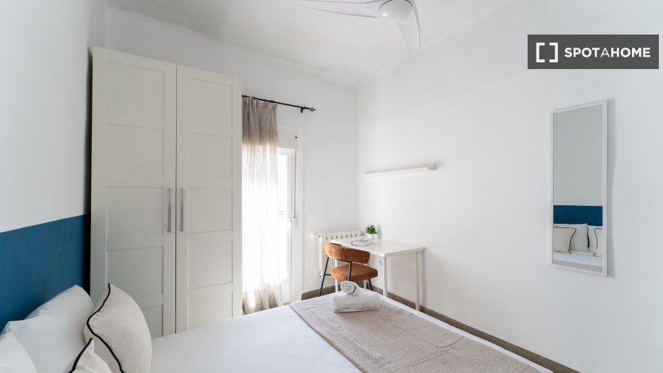 Double room Madrid, 6 beds — photo 14