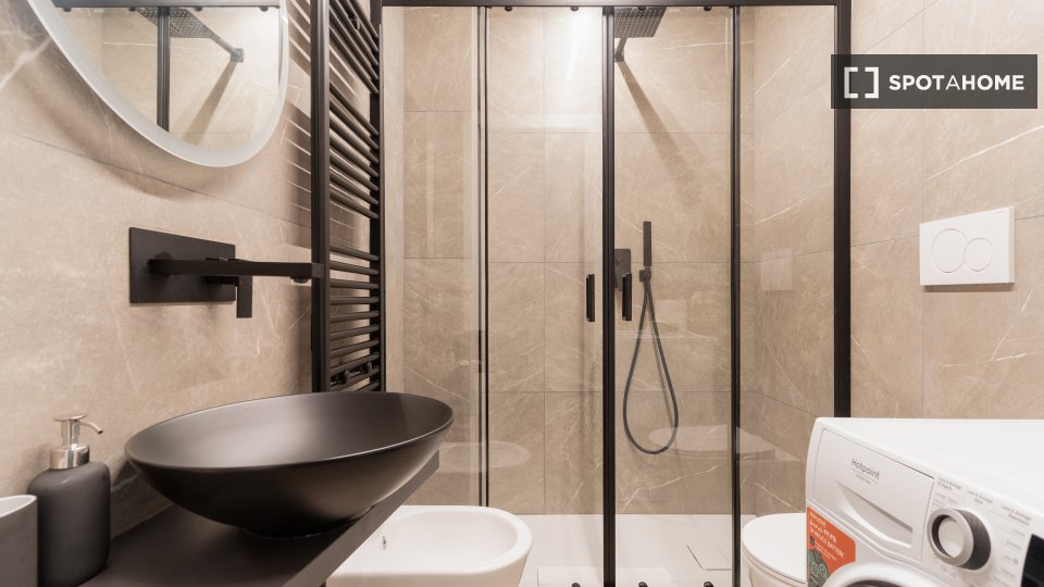 Apartment Milan, 2 beds, 60m² — photo 7