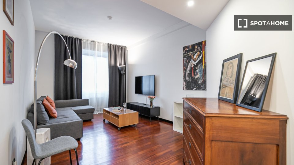 Apartment Milan, 1 bed — photo 2