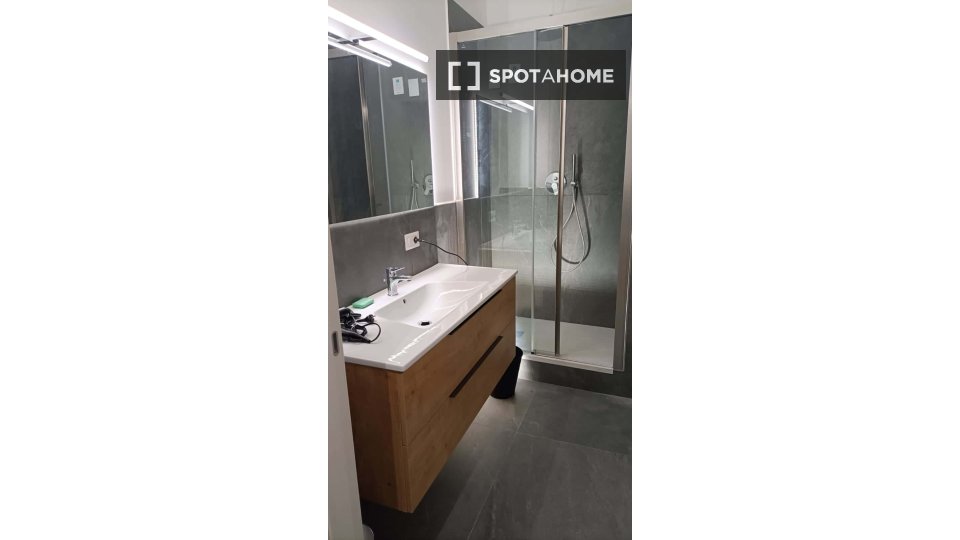 Double room Milan, 1 bed — photo 6
